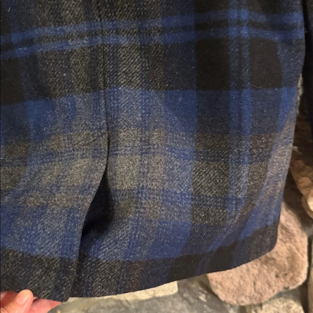 Lands' End Blue and Black Plaid youth wool blend Peacoat size youth medium - Picture 7 of 7